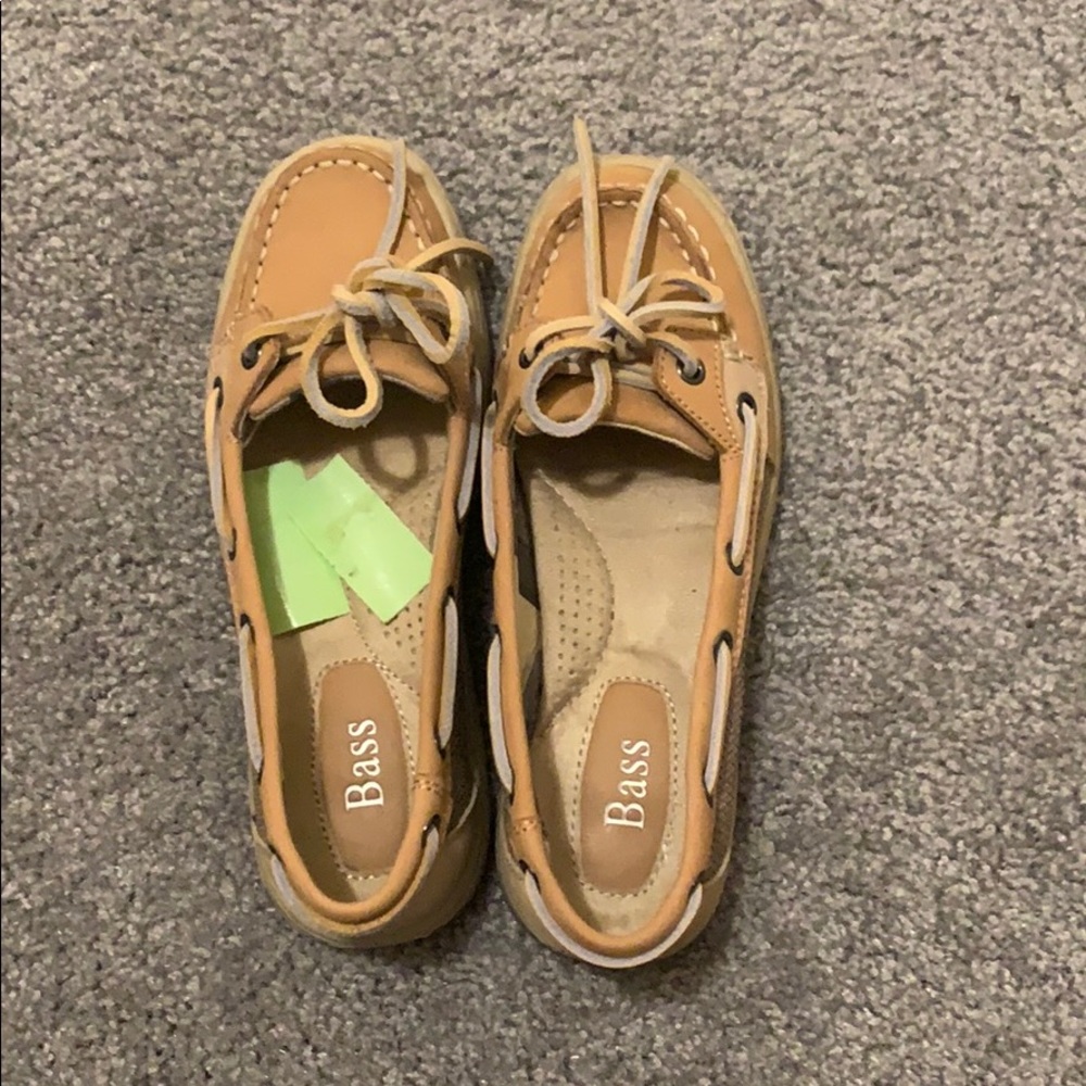 Bass boat shoes